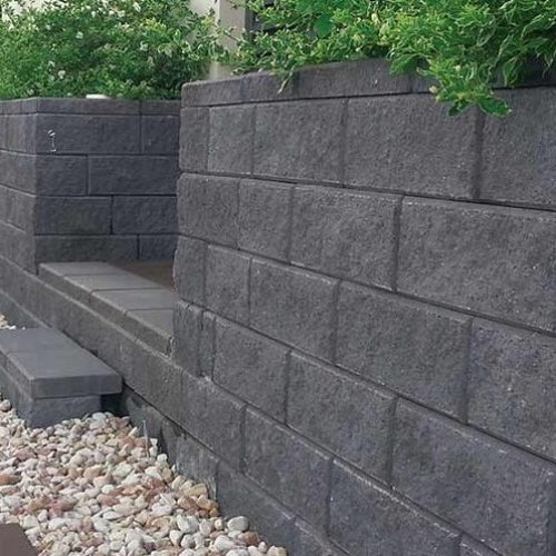 Modernstone_Retaining_Wall_Charcoal_National_Masonry1_1140x570